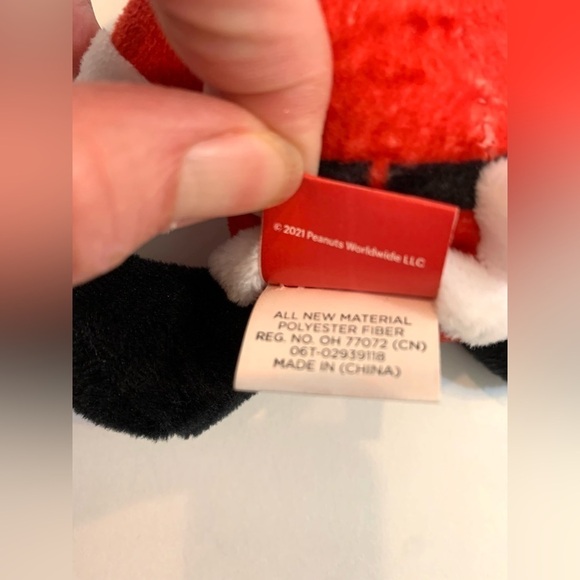 9" Holiday Snoopy Santa Plush Dog Toy with Squeaker NWT - Picture 5 of 5